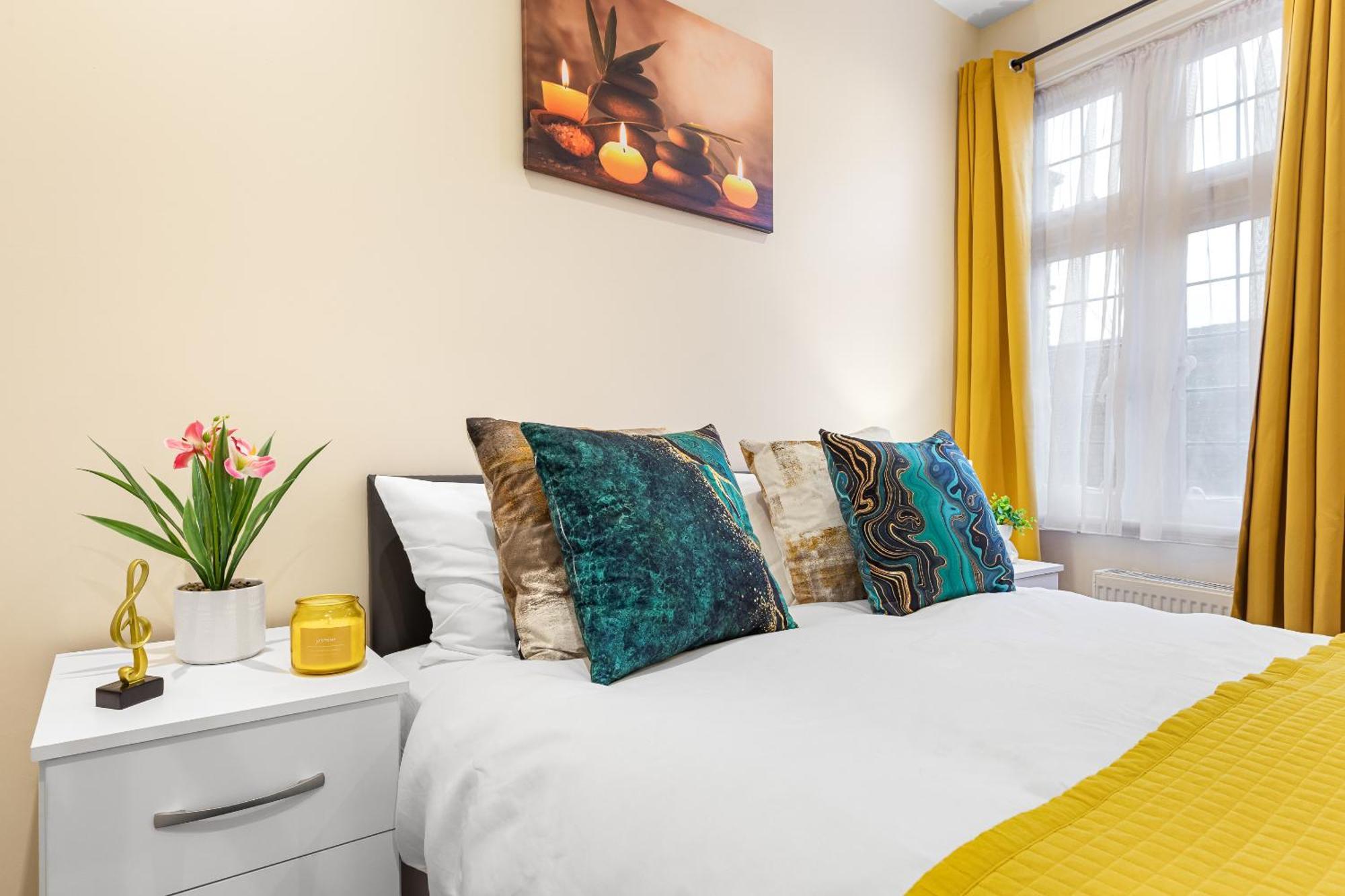 Elegant 2Br London Hideaway- King Bed, Sleeps 6 - Parking- Instant Book- 20 Percent Off Limited Time! Barnet Exterior foto